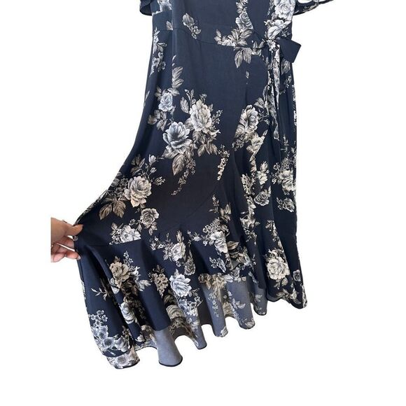 Soprano Navy Floral Flowy Wrap Dress - Picture 10 of 11